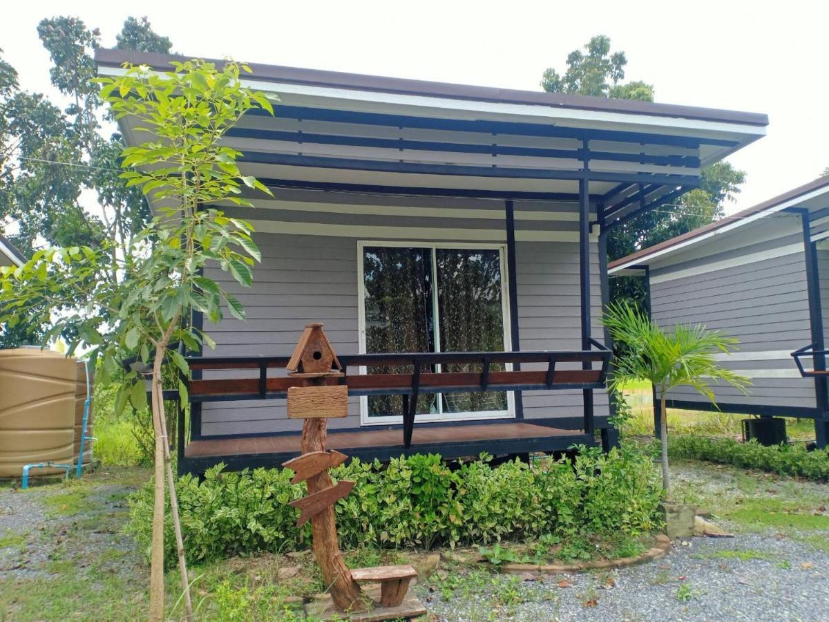 Capital O 75412 V Resort Nakhon Nayok Exterior photo